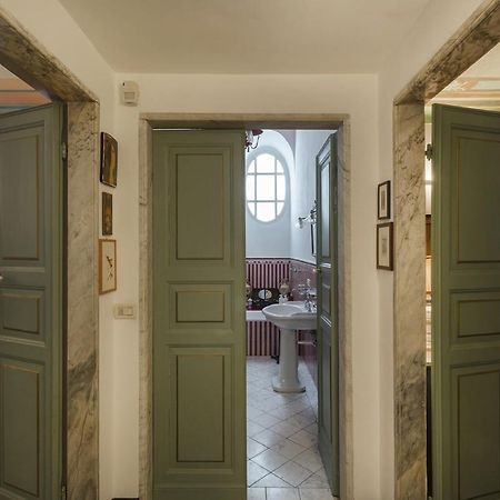 Fancy Apartment in Palazzo Grimaldi by Wonderful Italy Genova Esterno foto